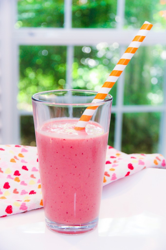 Mommy's Cherrylicious Smoothie | Festively Made